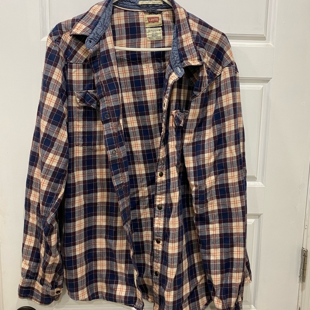 Levis Plaid Shirt